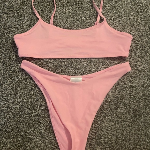 H&M NWOT Pink Bikini - Picture 1 of 3